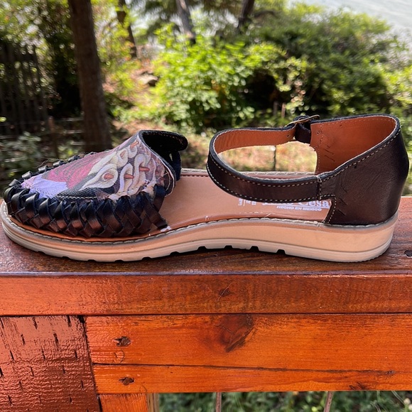 Artesian Julio Cesar Frida Kalo Women’s Huarache Sandals size 9 - Picture 11 of 16